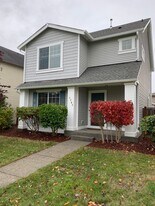 1797 Cadborough Ln in Dupont, WA - Building Photo