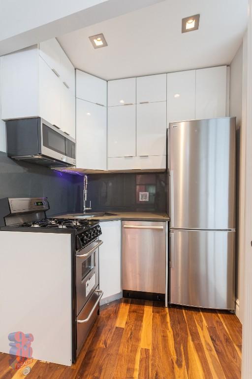 property at 233 E 29th St