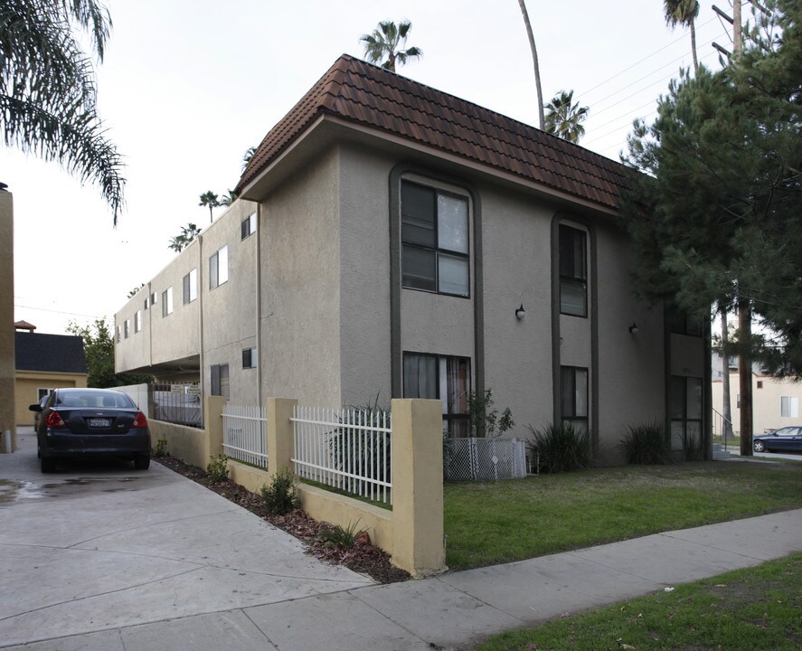 14256 Friar St in Van Nuys, CA - Building Photo