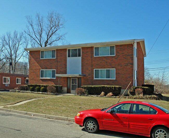 323 Firwood Dr in Dayton, OH - Building Photo - Building Photo