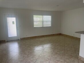 486 Saxony Dr in Delray Beach, FL - Building Photo - Building Photo