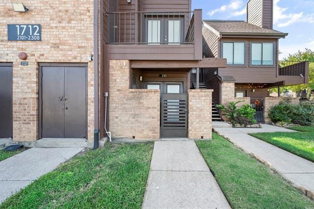 1712 Baird Farm Cir in Arlington, TX - Foto de edificio - Building Photo