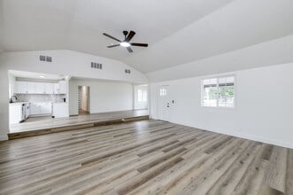 5588 E National Ave in Fresno, CA - Building Photo - Building Photo