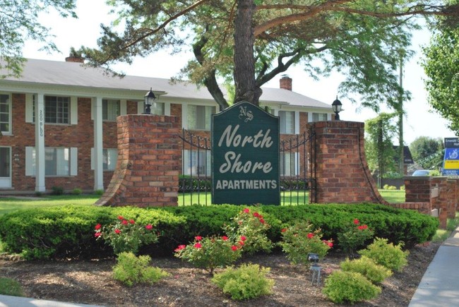 North Shore Apartments in St. Clair Shores, MI - Building Photo - Building Photo