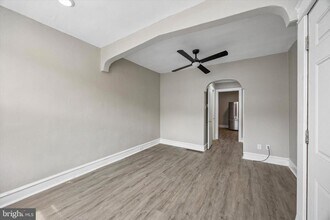 1117 Rosalie St in Philadelphia, PA - Foto de edificio - Building Photo