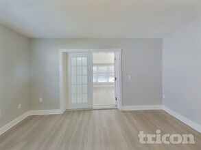 1656 Dartmouth Dr in Middleburg, FL - Building Photo - Building Photo