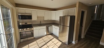 30X Hendrickson Ln in Towson, MD - Building Photo