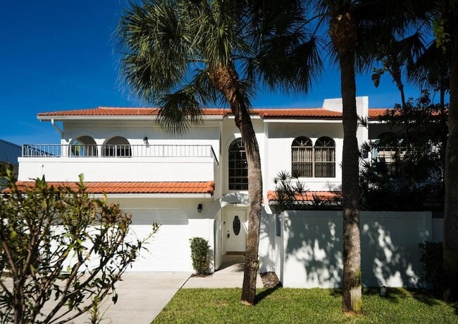 665 Jeffery St, Unit 0107 in Boca Raton, FL - Foto de edificio - Building Photo