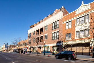 5647-5653 N Clark St in Chicago, IL - Building Photo - Building Photo