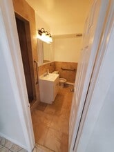 10-20 Bay 32 St in Queens, NY - Building Photo - Building Photo