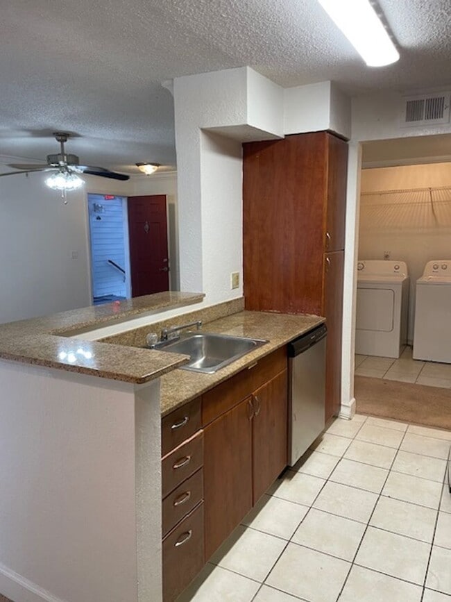11574 Westwood Blvd in Orlando, FL - Building Photo - Building Photo