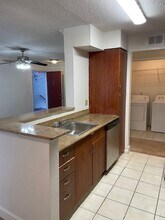 11574 Westwood Blvd in Orlando, FL - Foto de edificio - Building Photo