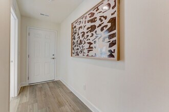 Abode at Stella View in Durham, NC - Foto de edificio - Building Photo