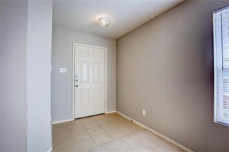 3104 Middleview Rd in Fort Worth, TX - Foto de edificio - Building Photo