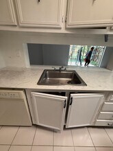 5737 Blueberry Ct in Lauderhill, FL - Building Photo - Building Photo