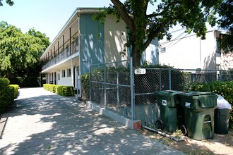 506-512 Redwood Ave in Redwood City, CA - Building Photo - Building Photo