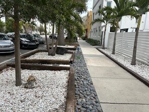 534 4th Ave S, Unit 2W in St. Petersburg, FL - Foto de edificio - Building Photo