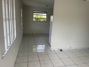 3500 SW 24th St in Miami, FL - Building Photo - Building Photo