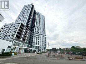 2495 Eglinton Ave W in Mississauga, ON - Building Photo