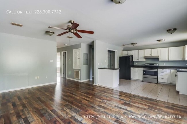 124-30th 1/2 30th 1/2 St in Gulfport, MS - Building Photo - Building Photo