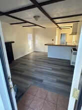 124 W Sherwood Blvd in Big Bear, CA - Foto de edificio - Building Photo