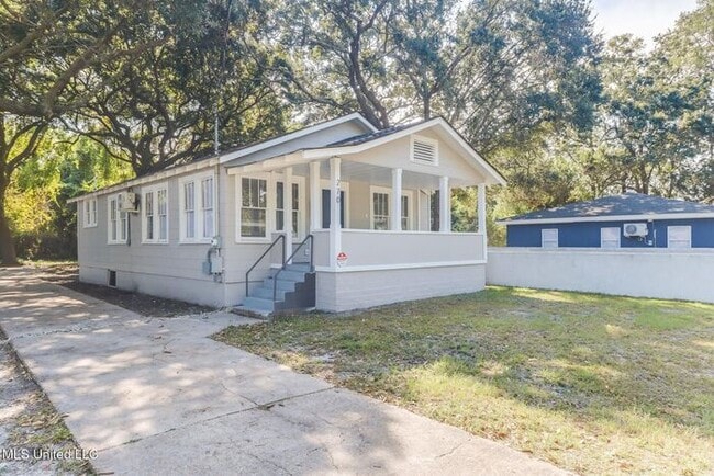 270 Mc Donnell Ave in Biloxi, MS - Building Photo - Building Photo