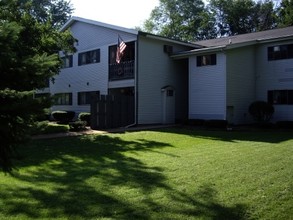 Woodland Apartments in Marcellus, MI - Building Photo - Building Photo