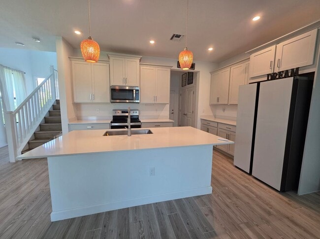 14162 SW Thorens Dr