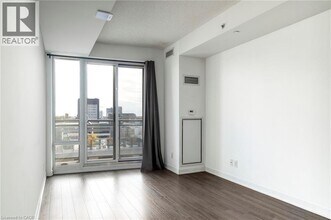 85 Duke St W in Kitchener, ON - Building Photo - Building Photo