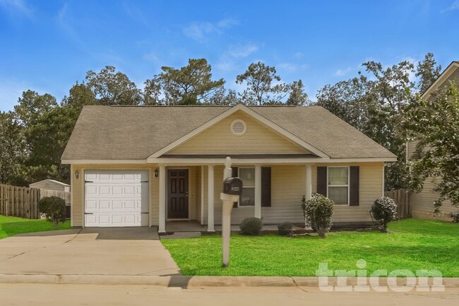 property at 825 Westlawn Dr