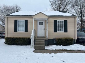 2205 Elmhurst Ave in Louisville, KY - Building Photo