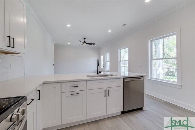 property at 1615 Le Grand St