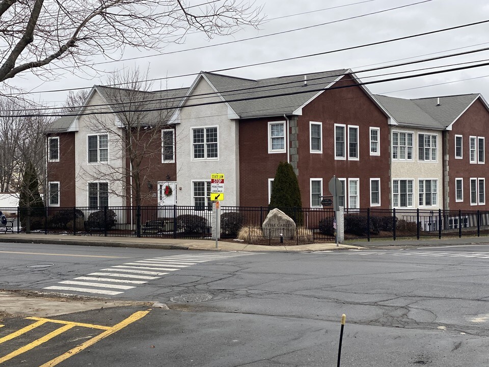 1266 Washington St in Norwood, MA - Building Photo