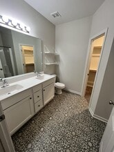 7912 NW 124 St in Kansas City, MO - Building Photo - Building Photo