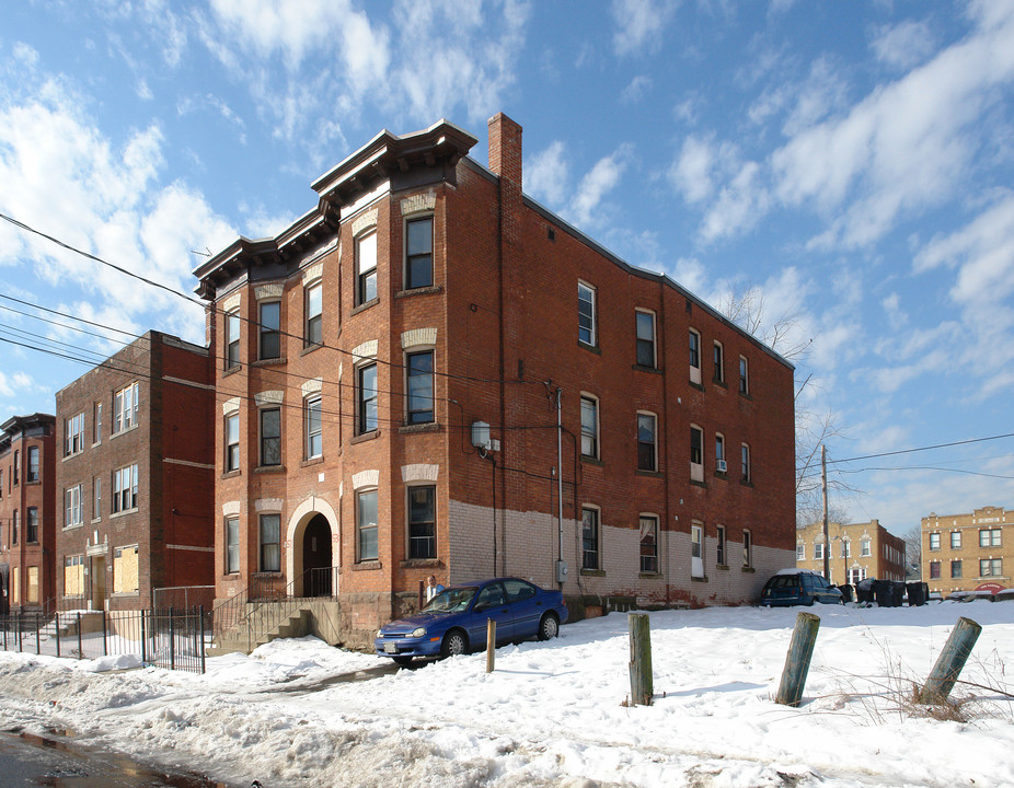 51-53 Bedford St in Hartford, CT - Building Photo