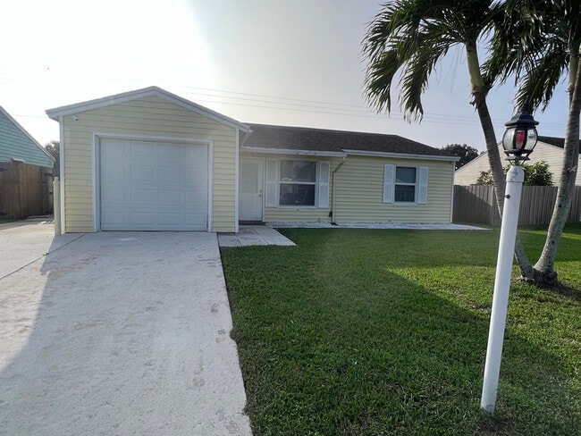 property at 5282 Canal Cir W