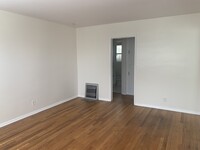 7125 Kittyhawk Ave, Unit 7125 in Los Angeles, CA - Building Photo - Building Photo