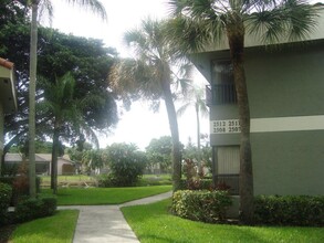 2511 NW 49th Terrace in Coconut Creek, FL - Building Photo - Building Photo