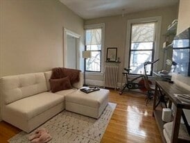 145 Arlington St, Unit 4## in Boston, MA - Building Photo