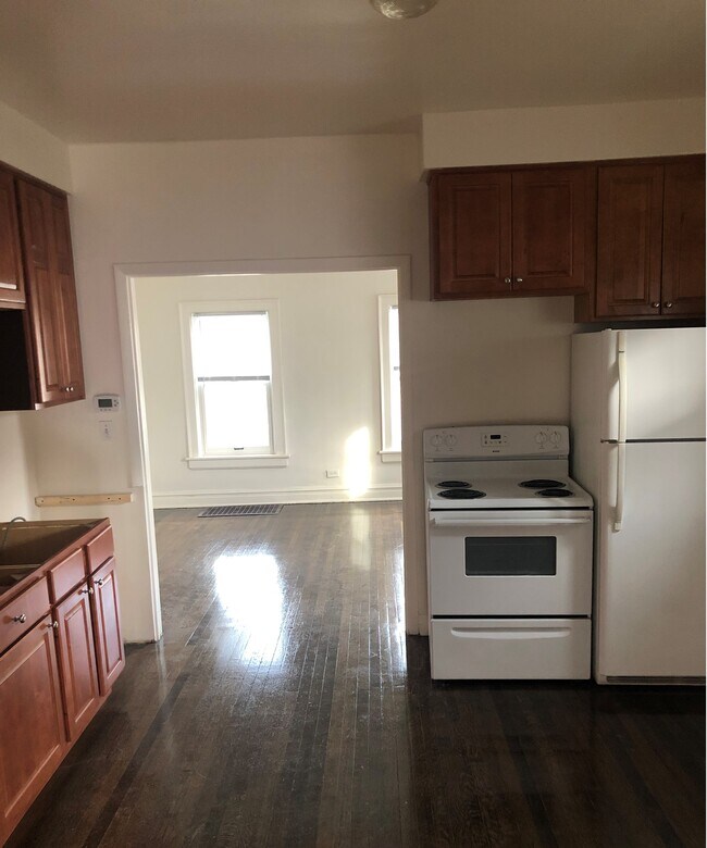 2640 Green Bay Rd in Evanston, IL - Building Photo - Building Photo