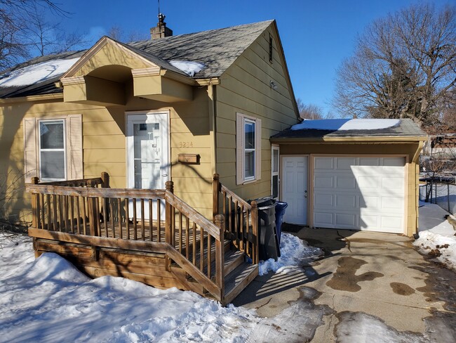 property at 3234 Kinsey Ave