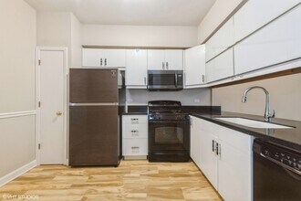 533 Woodhaven Dr in Mundelein, IL - Building Photo - Building Photo