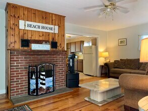 67 Cable Rd in Rye, NH - Building Photo - Building Photo