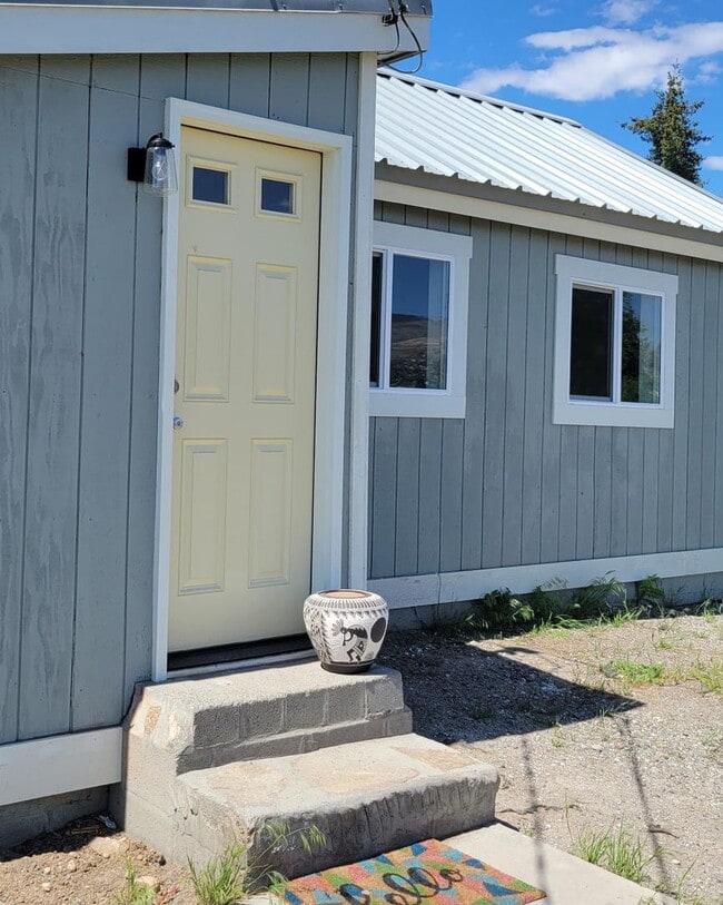 1526 Crescent St in Wenatchee, WA - Building Photo - Building Photo
