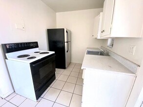5507 Pinewood Ave in West Palm Beach, FL - Building Photo - Building Photo