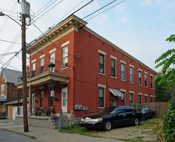 1811-1813 Pearl St Apartments