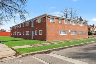 13031 Joy Rd in Detroit, MI - Building Photo - Building Photo
