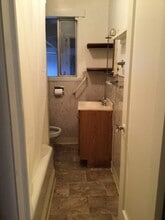 201-203 Crater Lake Pkwy in Klamath Falls, OR - Building Photo - Building Photo