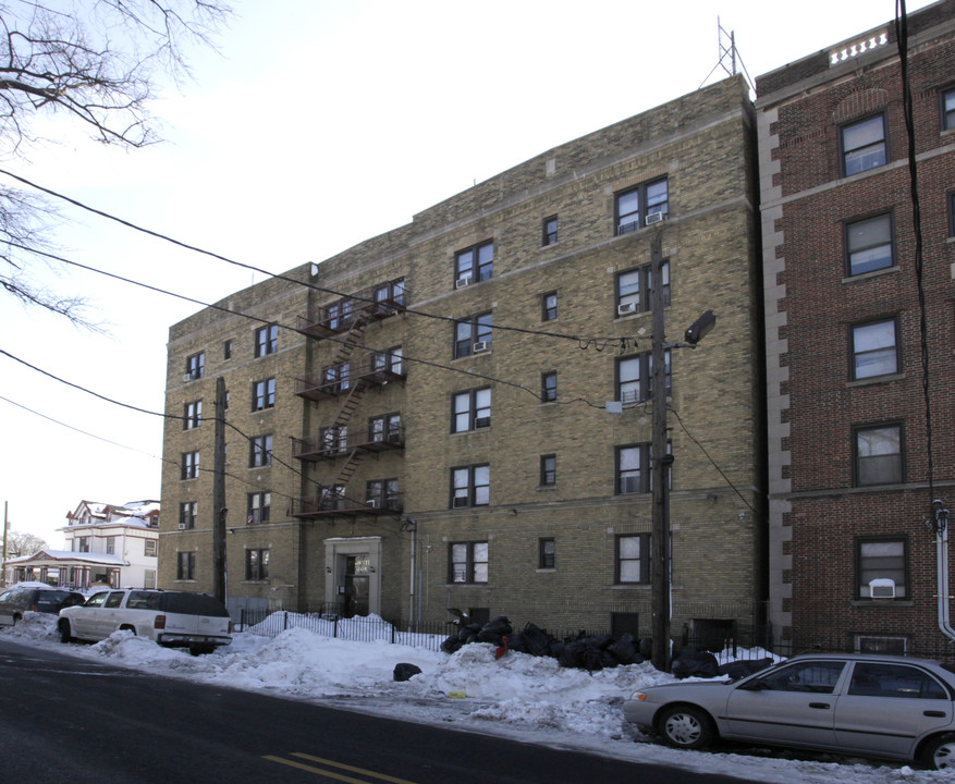 Parkview Apartments in Elizabeth, NJ - Building Photo