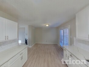 3416 Tulip Ln in Rowlett, TX - Foto de edificio - Building Photo